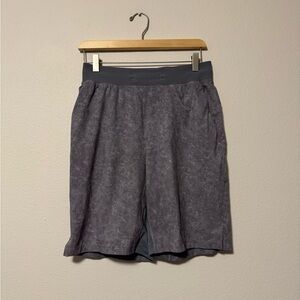 5/$55 !! 🔥 Lululemon Men's Gray Shorts
